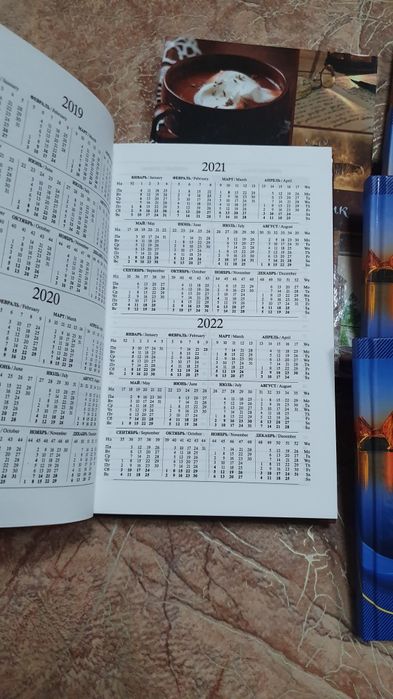 Продам ежедневники и блокноты.