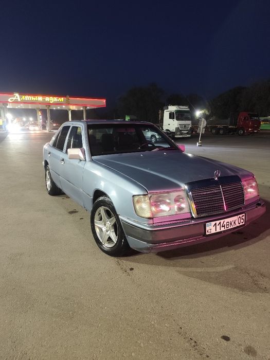 Мерседес 124 2.3