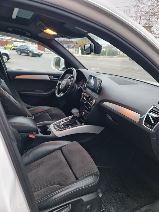 Audi Q5 S-line 2.0 Tdi Adblue 190 cp