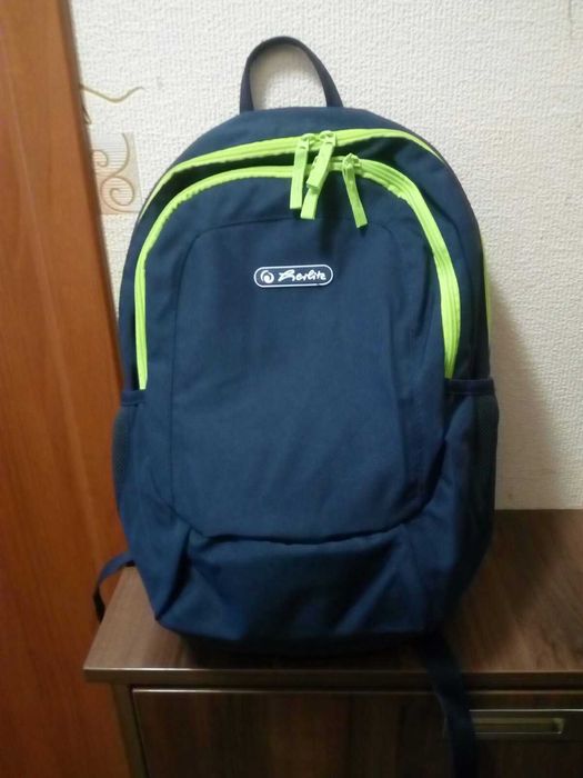 Нова раница с отделение за лаптоп и нови кодови катинарчета за куфари.