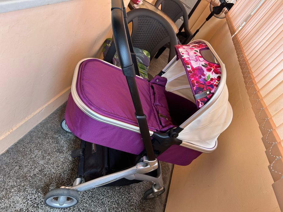 Бебешка количка Chipolino