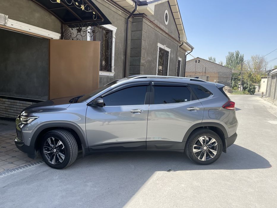 Tracker 2 premier 2023