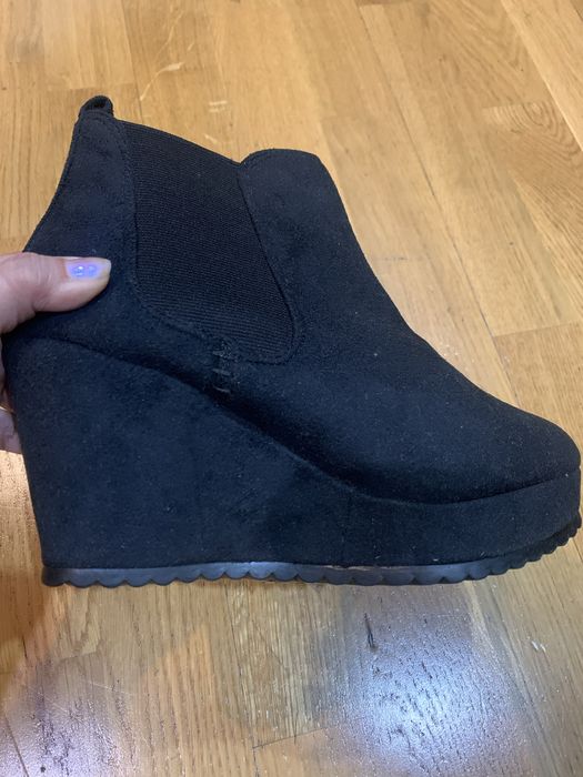 Женская обувь . Ботильоны