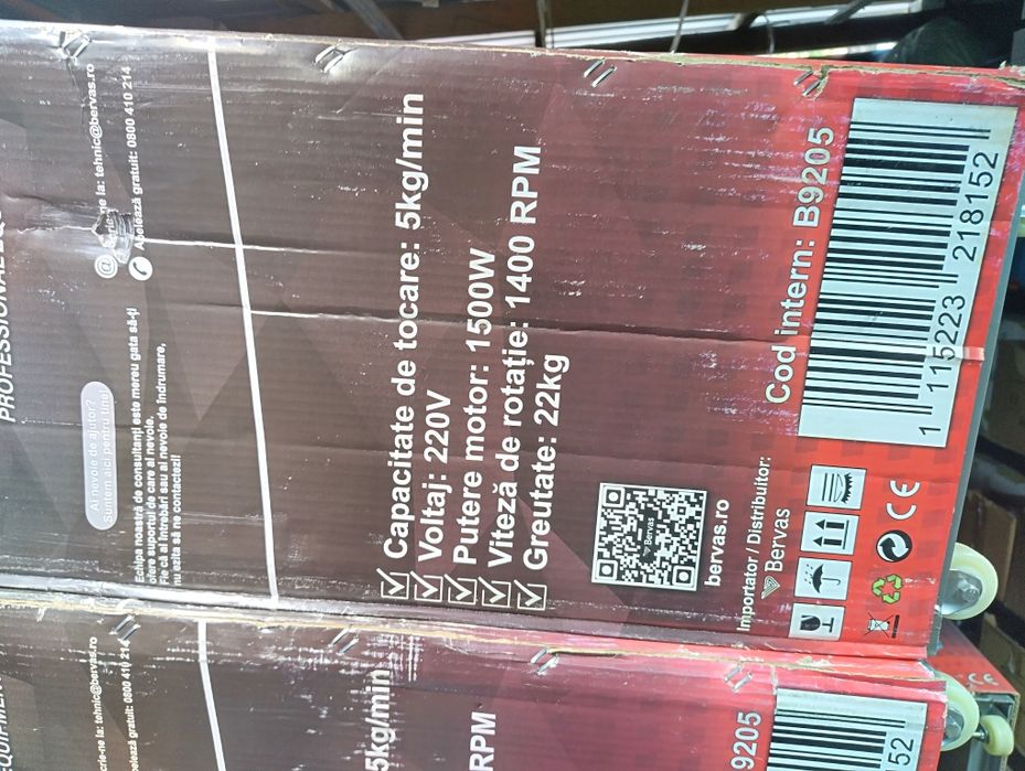Masina tocat carne 32 cu pâlnie aluminiu
