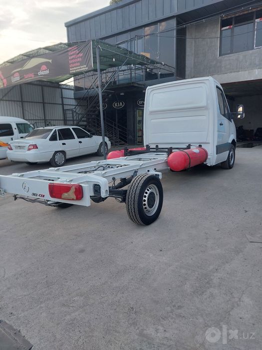 Mersedes benz spirinter yili 2011 maroti 104 shase xolatida