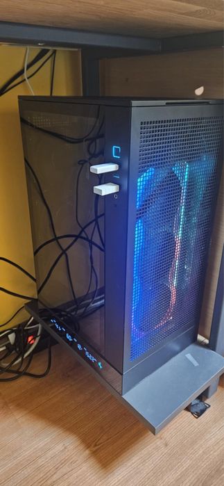 PC Gaming Ryzen 9800x3d/RTX 5070 Ti