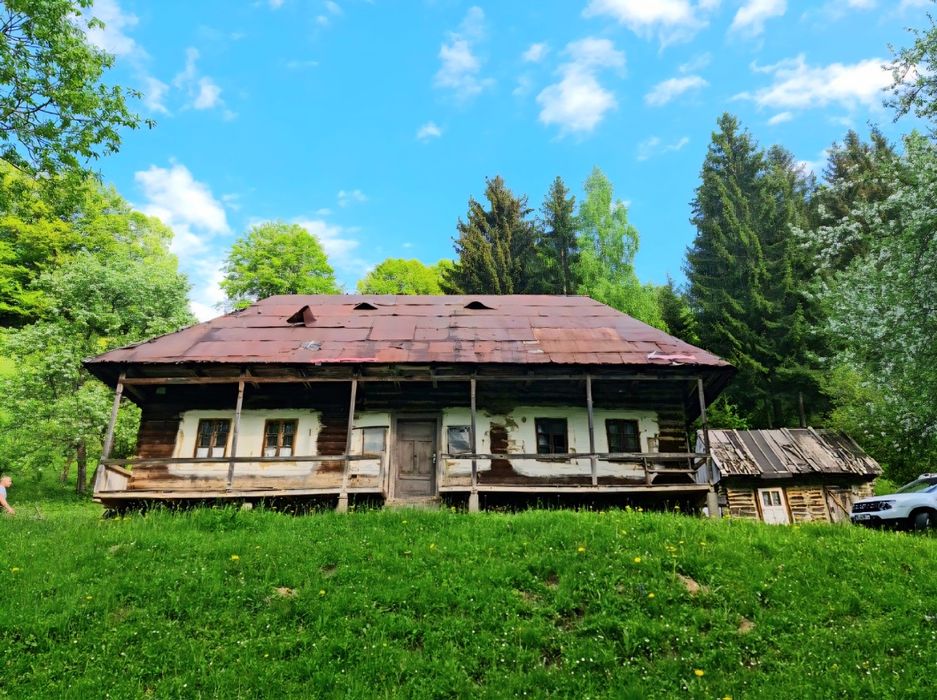 Teren 2,9 HA + RÂU + 3 Case Tradiționale | Ideal Turism | Moieciu Bran