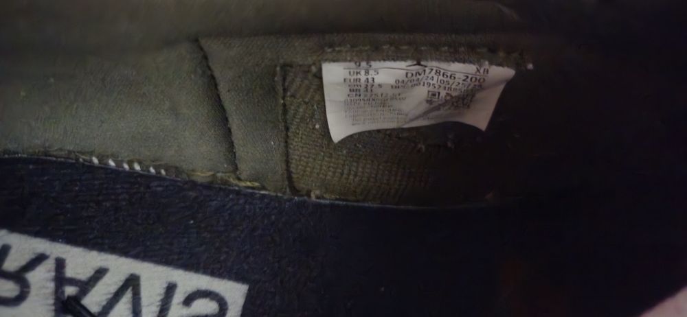 Jordan 1 Travis Scott Medium Olive