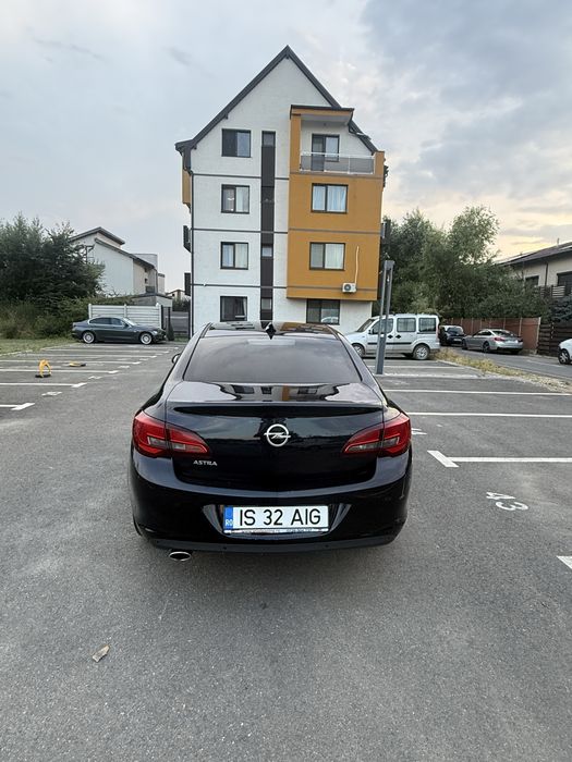Vand opel astra j
