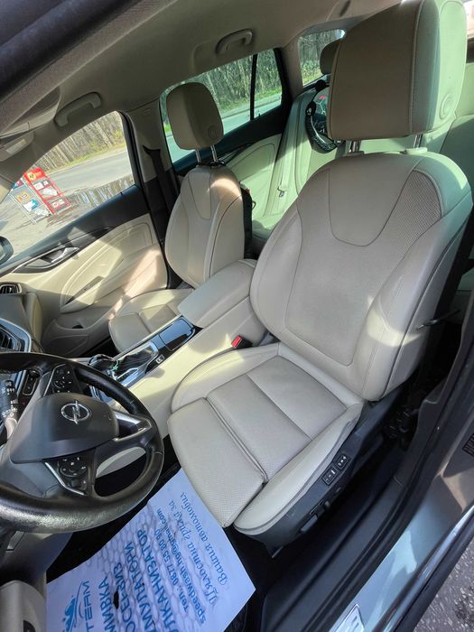Opel Insignia Sports Tourer 2.0 Turbo D (170 к.с.), 2018 г. – Комби