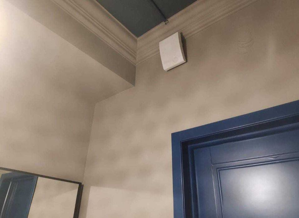 Настенные и Потолочные Колонки, Микрофон, Усилитель для Фоновой Музыки