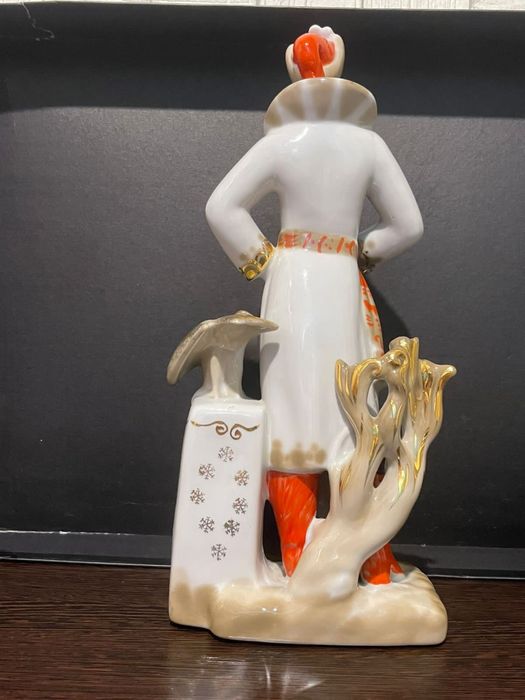 Фарфоровые статуэтки времен СССР