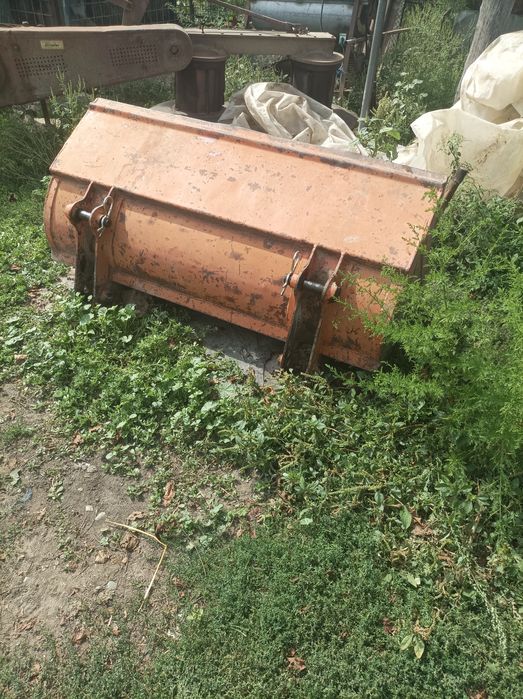 Încărcător frontal pt FIAT