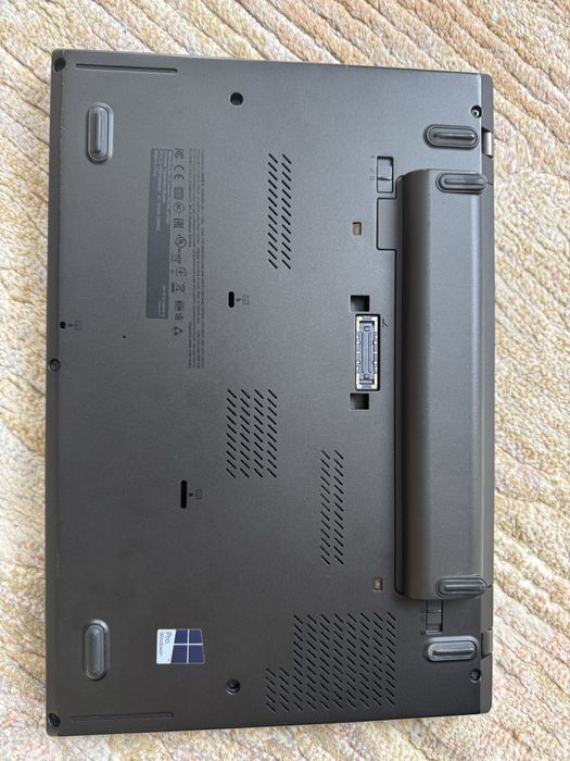 Продавам преносим компютър Lenovo T450s