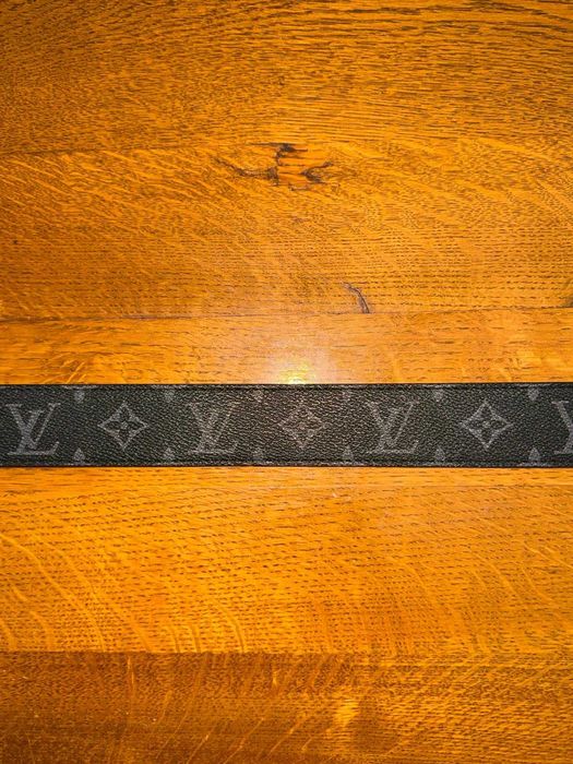 curea louis vuitton neagra