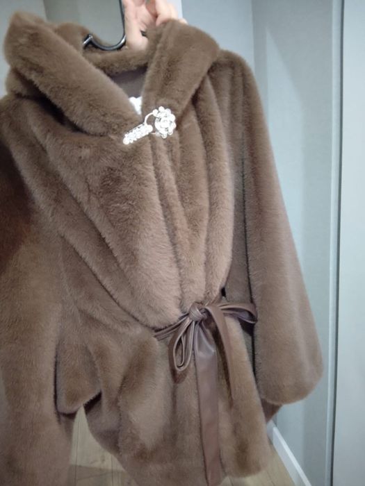 Продается шуба в хорошем состоянии