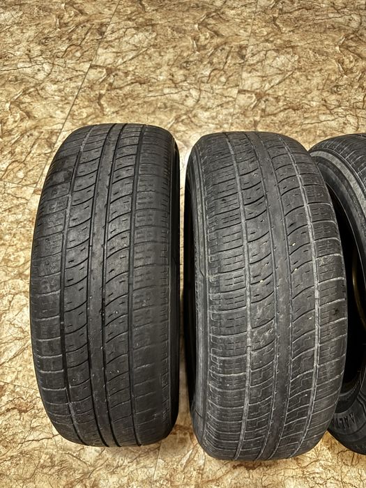 Продам 4 шины 205/65 r15