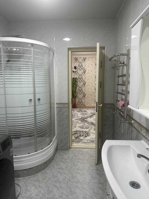 10-kvartal EVROLUX kvartira 1 xona 2ta qizga bezmakler Chilonzor metro