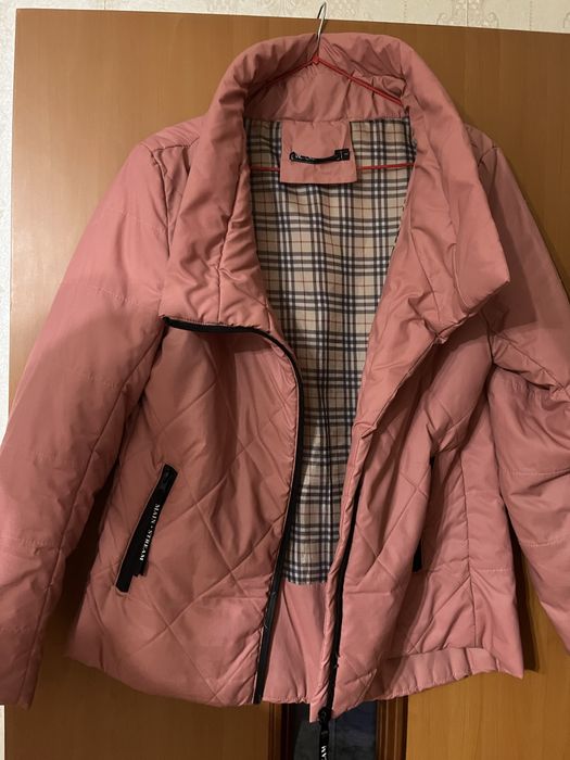 Ветровка женская