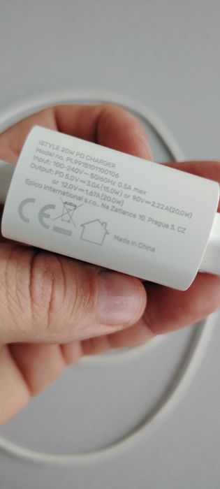 Зарядно lightning за iPhone