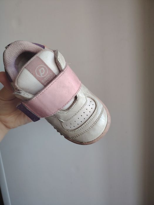 Отдам 23 размер на девочку