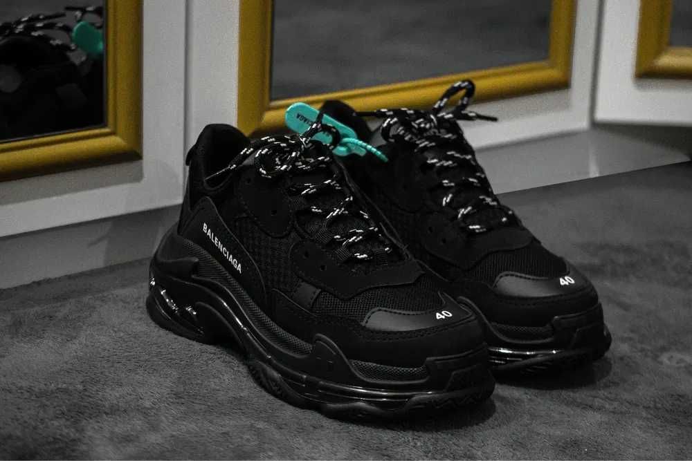 balenciaga triple s negri