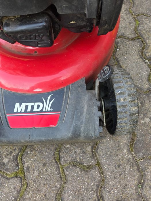 Masina Tuns Iarba/Autotractiune/Briggs&Stratton /Impecabila
