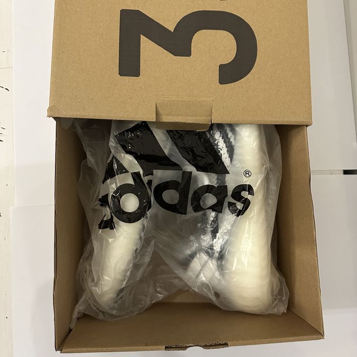 Yeezy Boost 350 Zebra