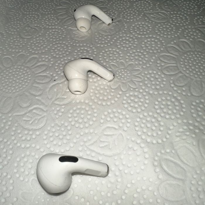 Продам 3шт Air Pods