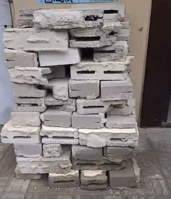 Отдаются кирпичи