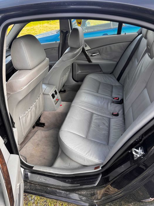 Продавам BMW 520i