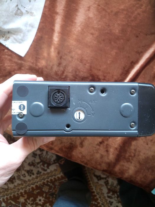 СД чейнджър  Grundig