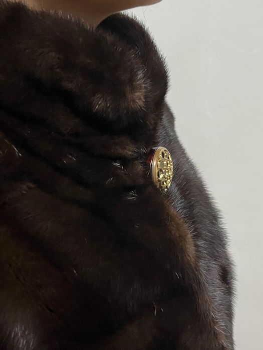 продам шубу натуральную