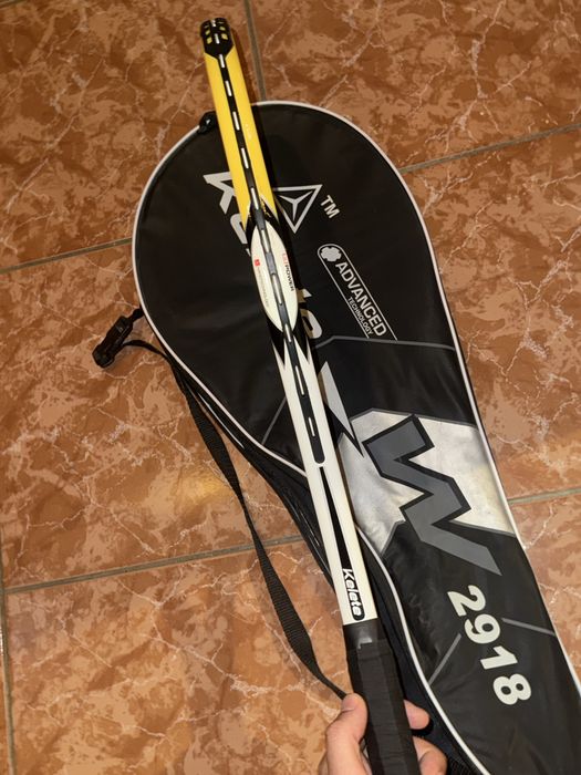 Paleta de tenis Kelete plus set de trei mingi wilson