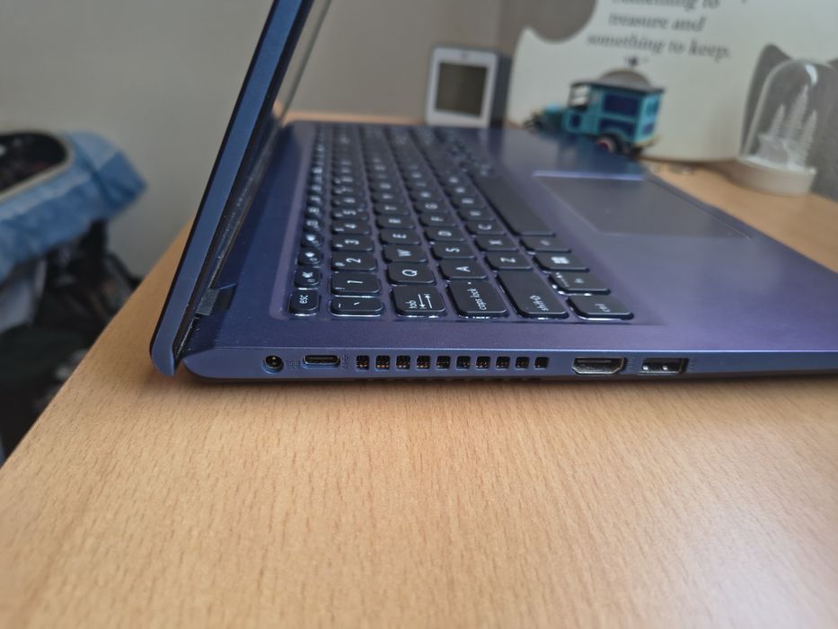 Laptop Asus Vivobook