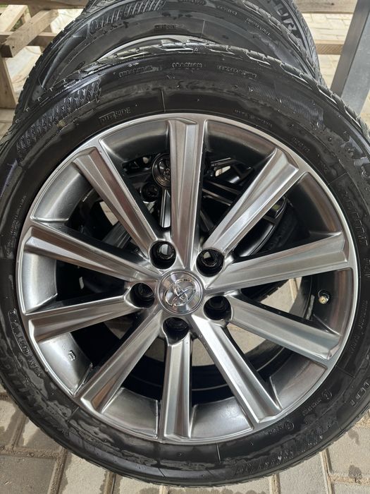 Продам комплект дисков на Toyota Camry