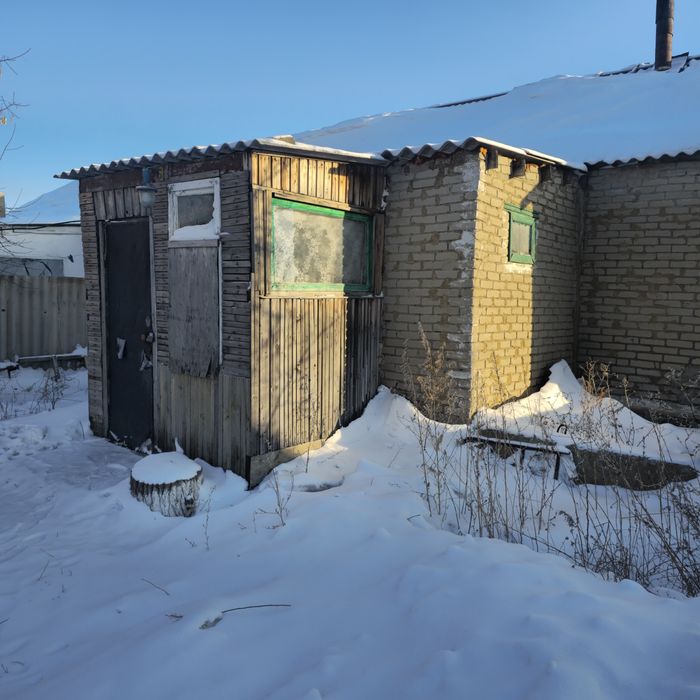 Продается  дом с хоз постройками