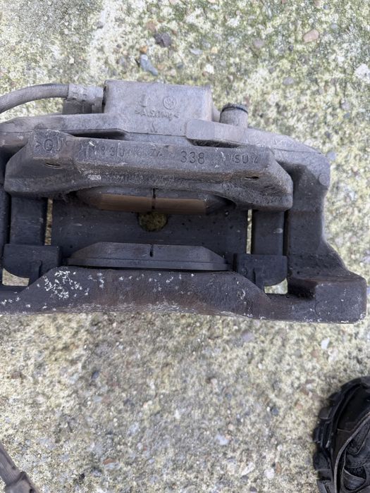 Спирачки бмв м50д х5 х6 ф15 ф16 (spirachki bmw x5 x6 m50d)