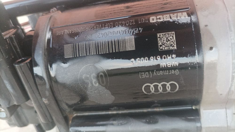 Пневма компрессор Ауди а8