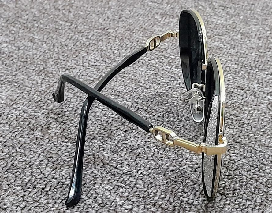 очки солнцезащитные женские