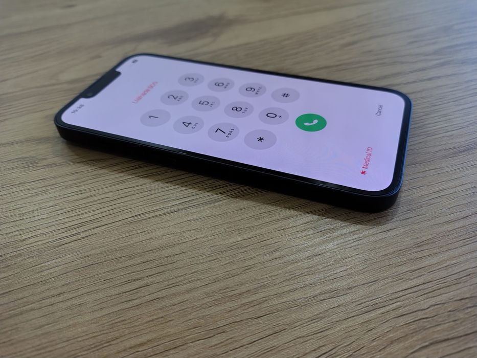Vand iphone 13 display original pentru piese