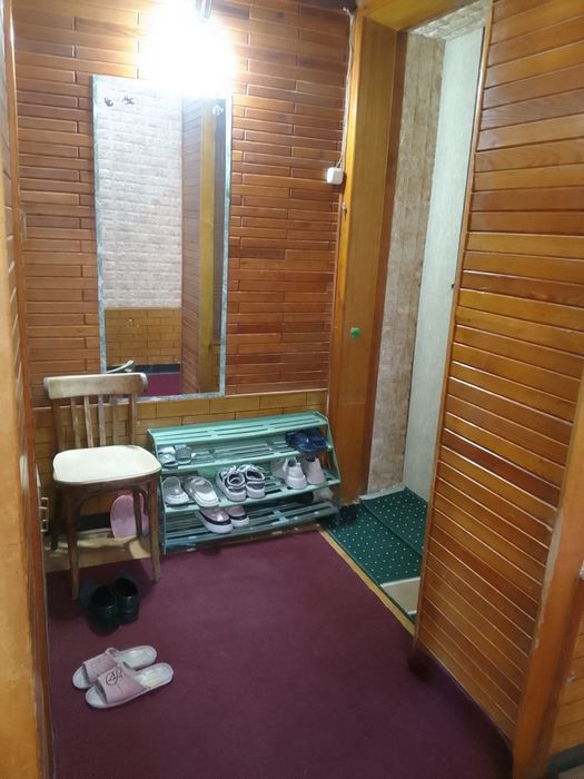 Чилонзор 3 та 2 хонали квартира ижара 4 кизга квартира