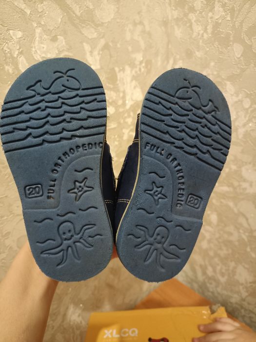 Продам детскую обувь ортопеды