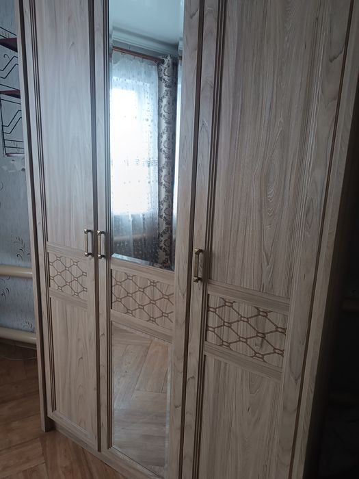 Продам шкаф для одежды