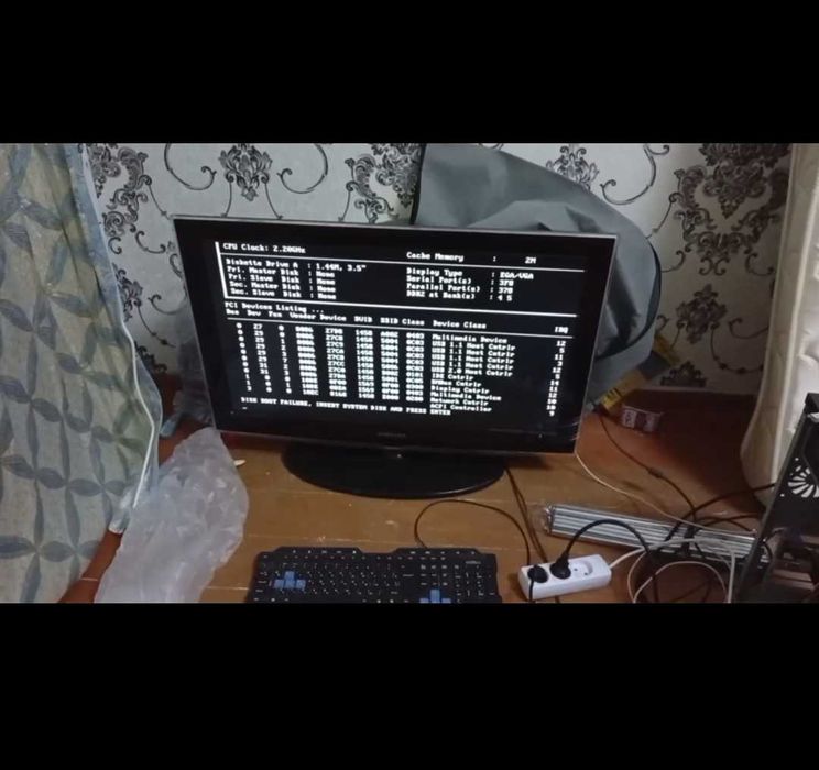 Телевизор  Samsung 32"