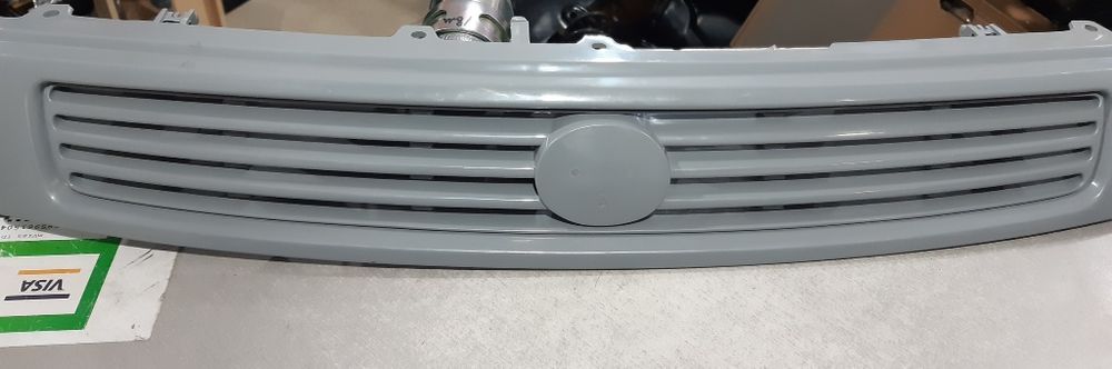 Решётка радиатора мазда кронос