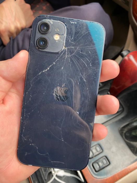 Айфон 12 бары радной