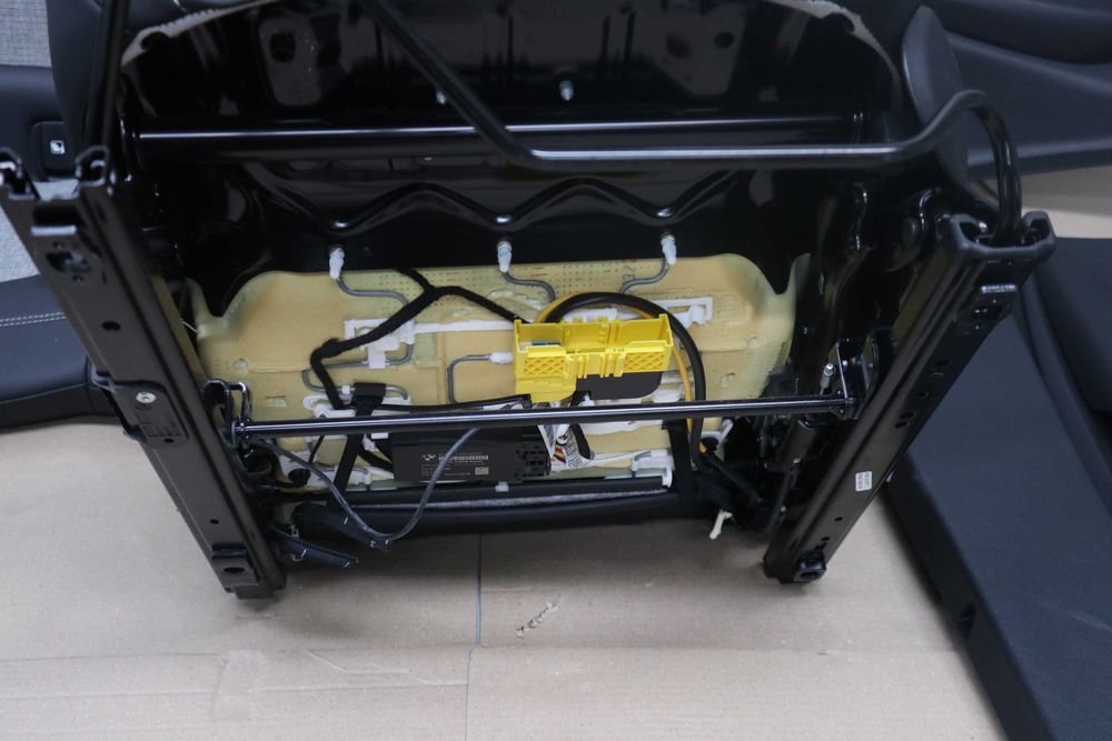 Салон за Мини Купър Ф56 MINI F56 след 2014г