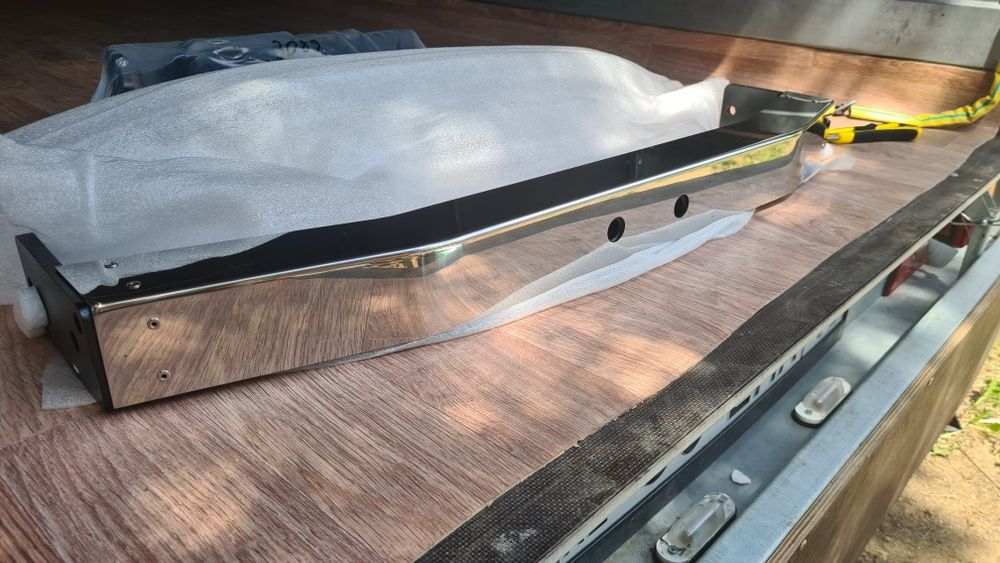 Фаркоп Highlander с хром пластиной