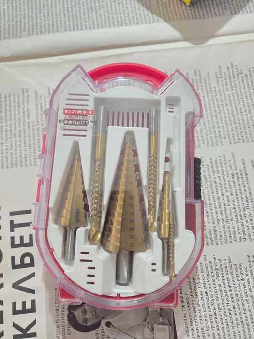 Сверло для металла и по дерево.